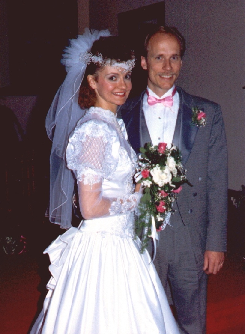 1970-1991-Jim-Janeen-first-20years/800x600_1989-06 Dan Lisa Wedding.jpg